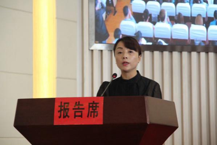 1526027642536430.jpg 图2 汶川县委邓海兰副书记致辞.jpg