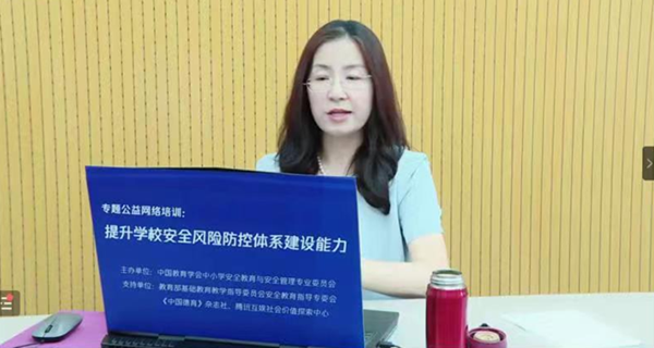 1664332883827106.png 李雯_600.png