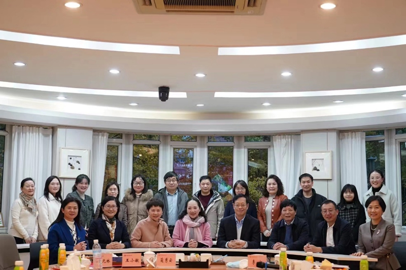 1705476207680690.jpg 在成都市实验小学调研_800.jpg