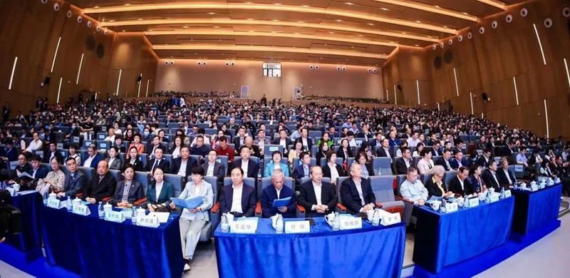 1705479490471176.jpg 会议现场_800.jpg