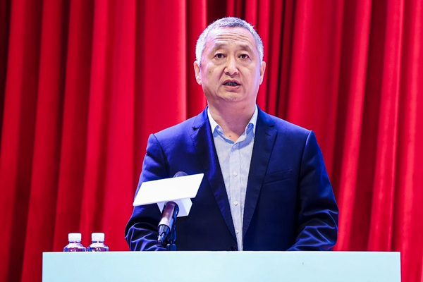 1705479545693434.jpg 李湖_600.jpg